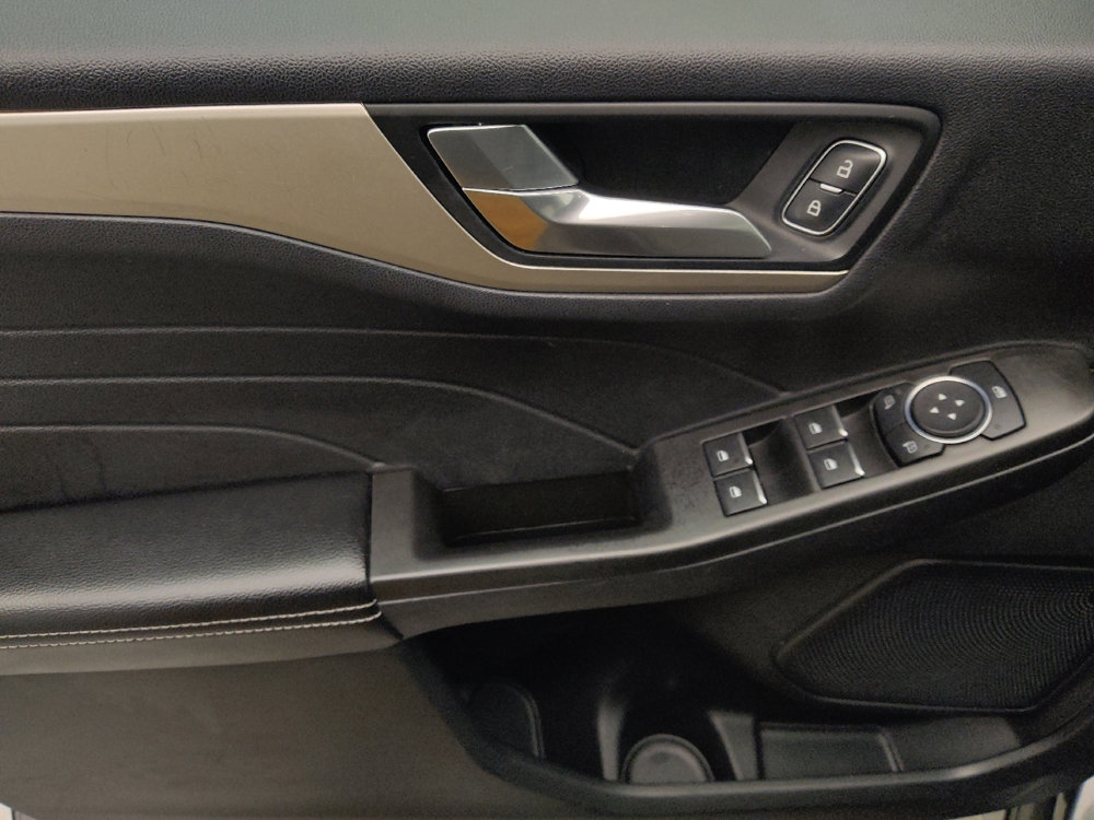 Used 2021 Ford Escape SE image 27