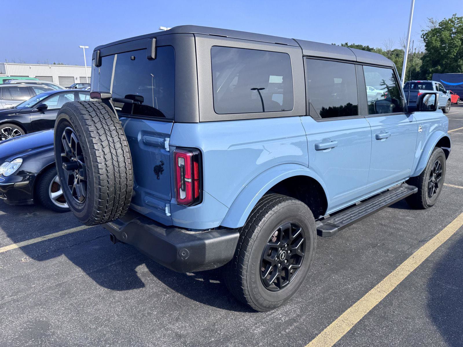 Used 2023 Ford Bronco Outer Banks AWD/4WD image 4