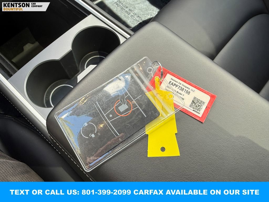 Used 2023 Tesla Model Y Performance AWD/4WD image 33