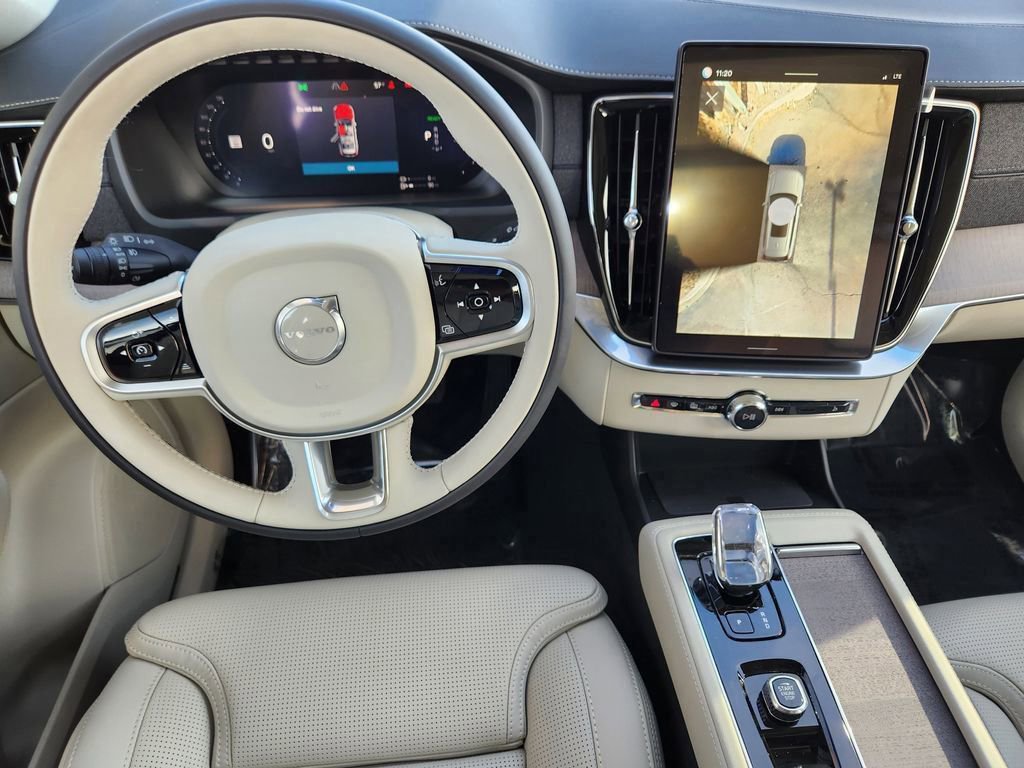 New 2026 Volvo XC90 T8 Ultra w/ Protection Package Premier image 3