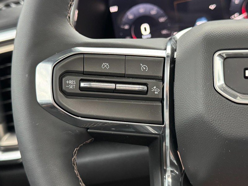 Used 2026 GMC Canyon Denali AWD/4WD image 17