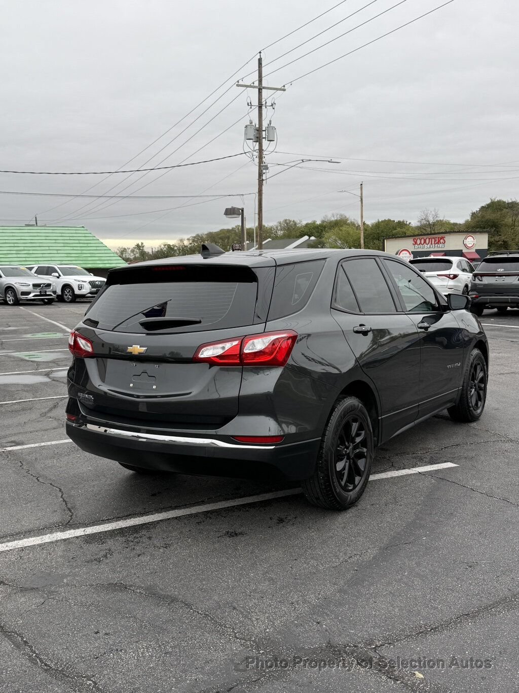 Used 2018 Chevrolet Equinox LS FWD image 10