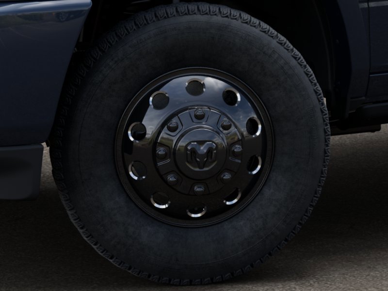 New 2025 RAM 3500 Limited image 31