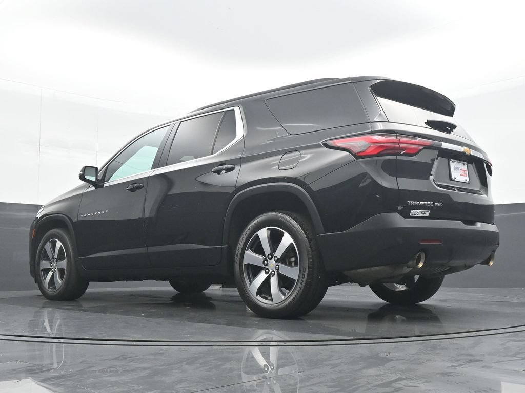 Used 2023 Chevrolet Traverse LT w/ LT Premium Package AWD/4WD image 28