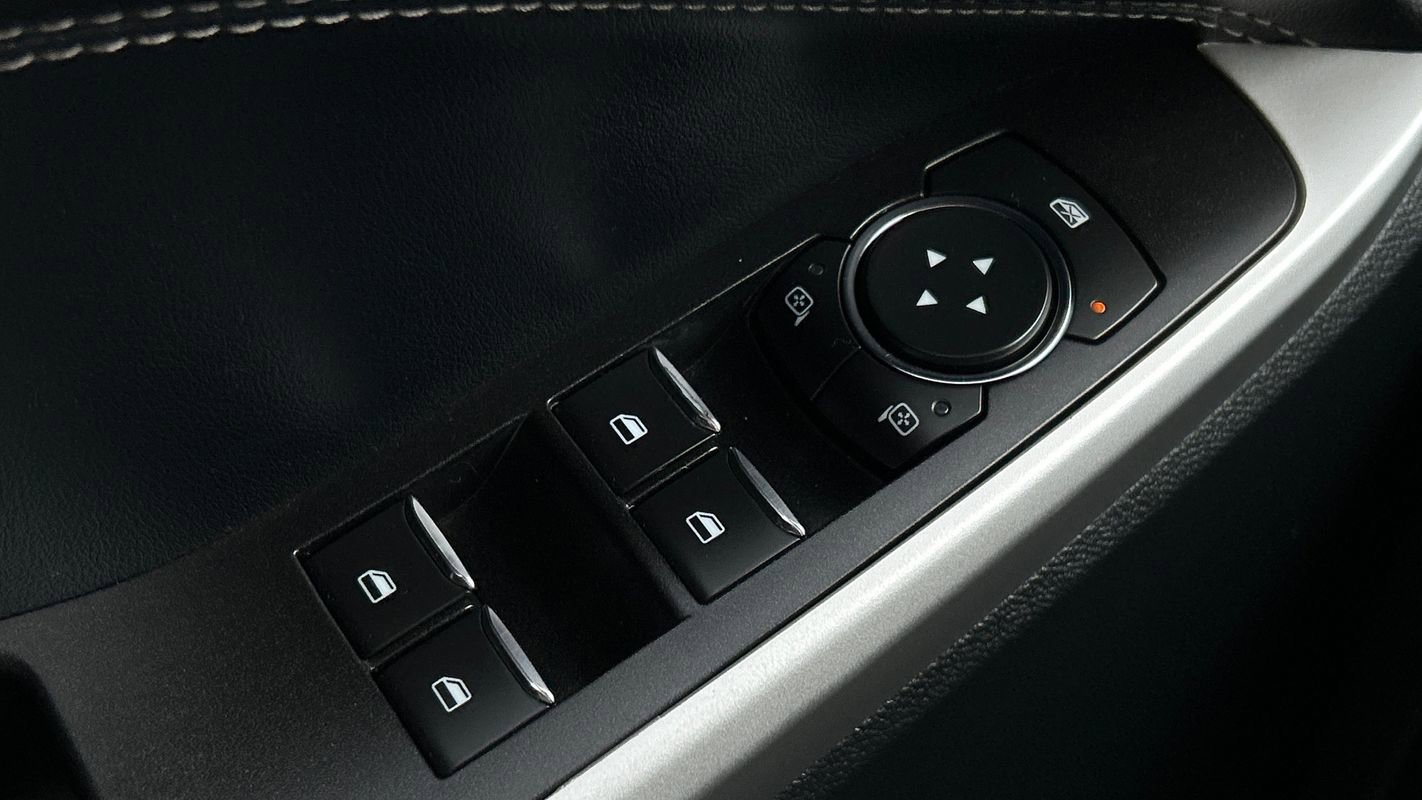 Used 2020 Ford Explorer XLT w/ Equipment Group 202A image 34