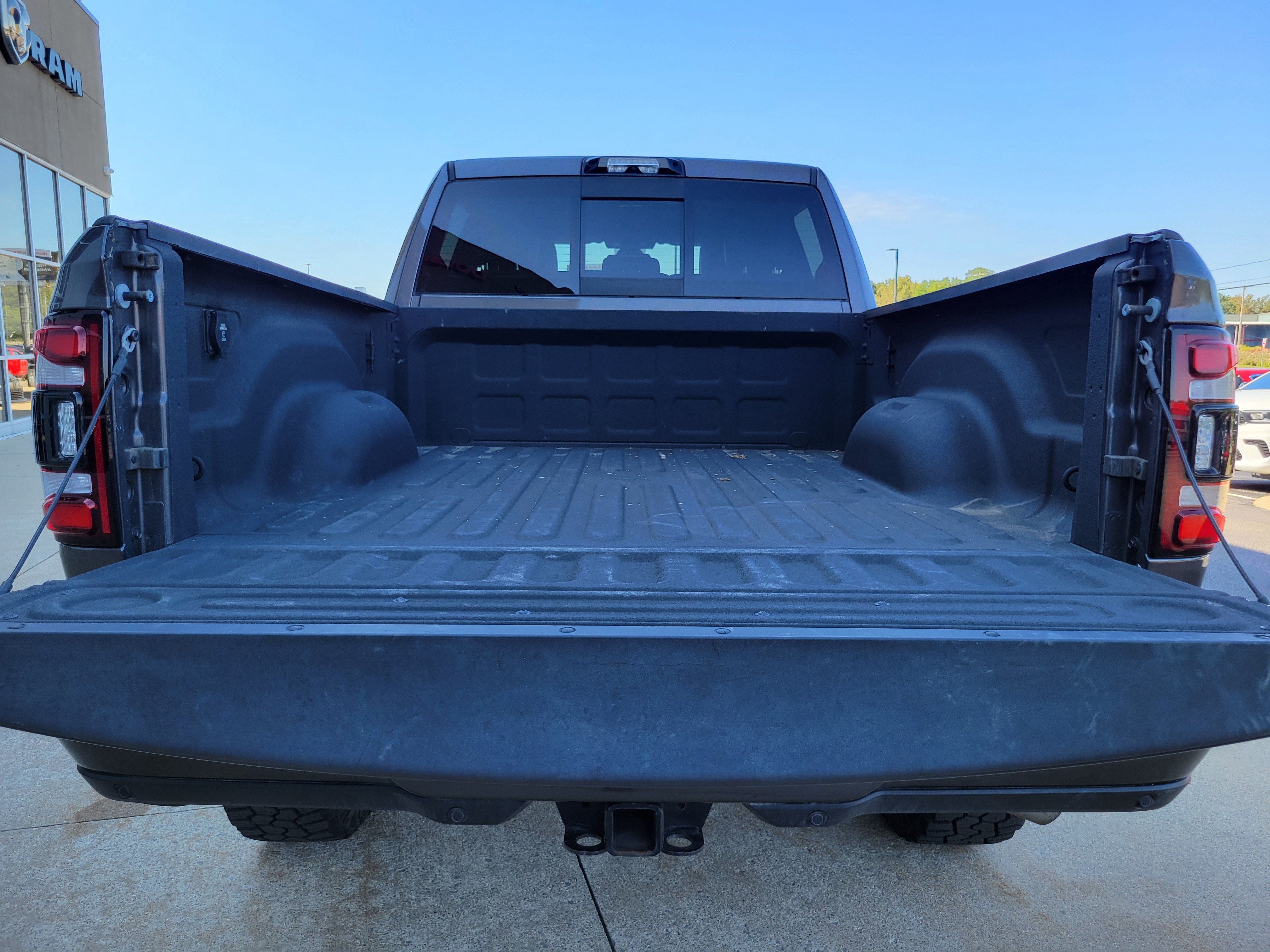 Used 2022 RAM 2500 Laramie w/ Night Edition AWD/4WD image 21