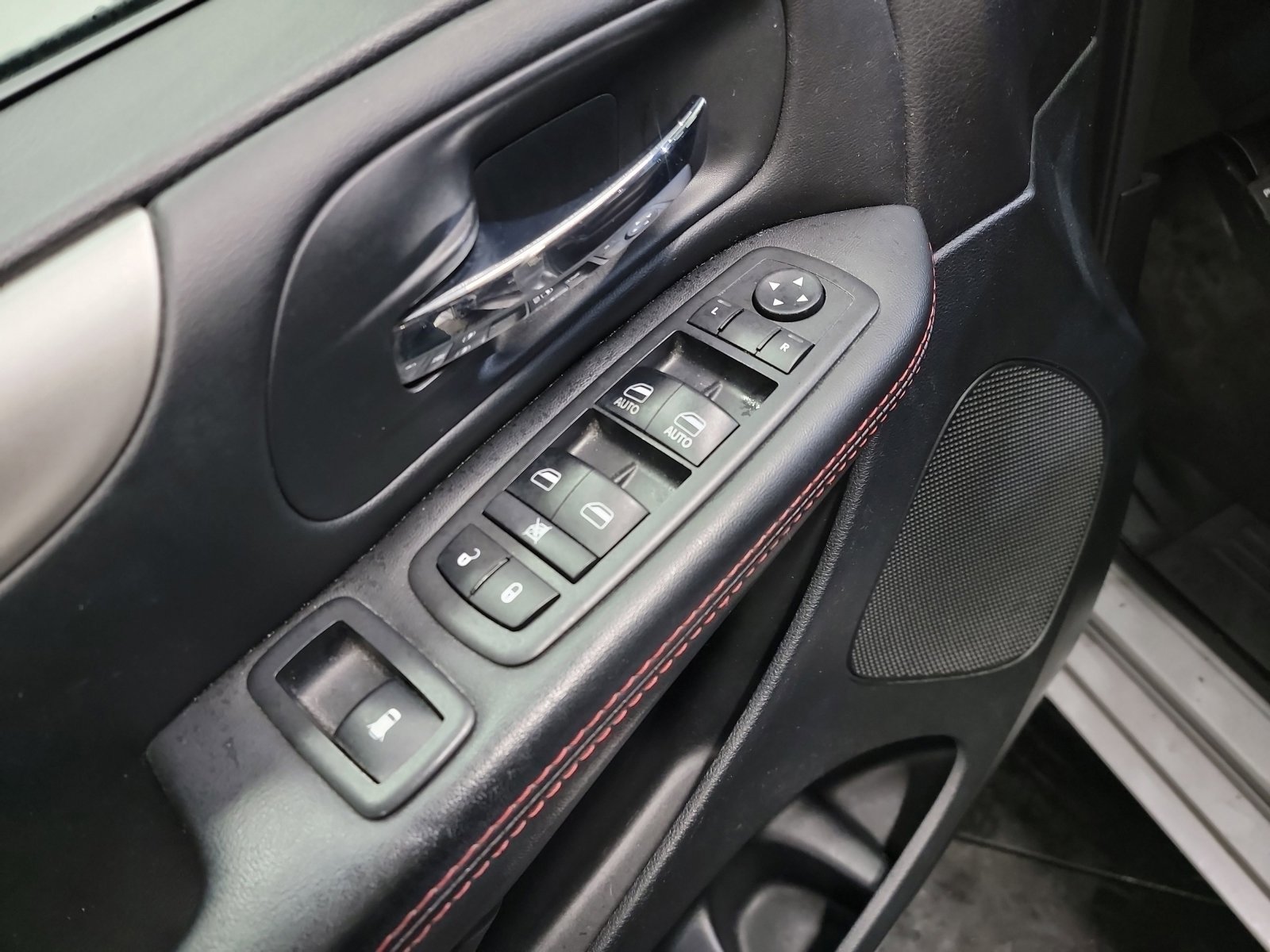 Used 2018 Dodge Grand Caravan GT image 14