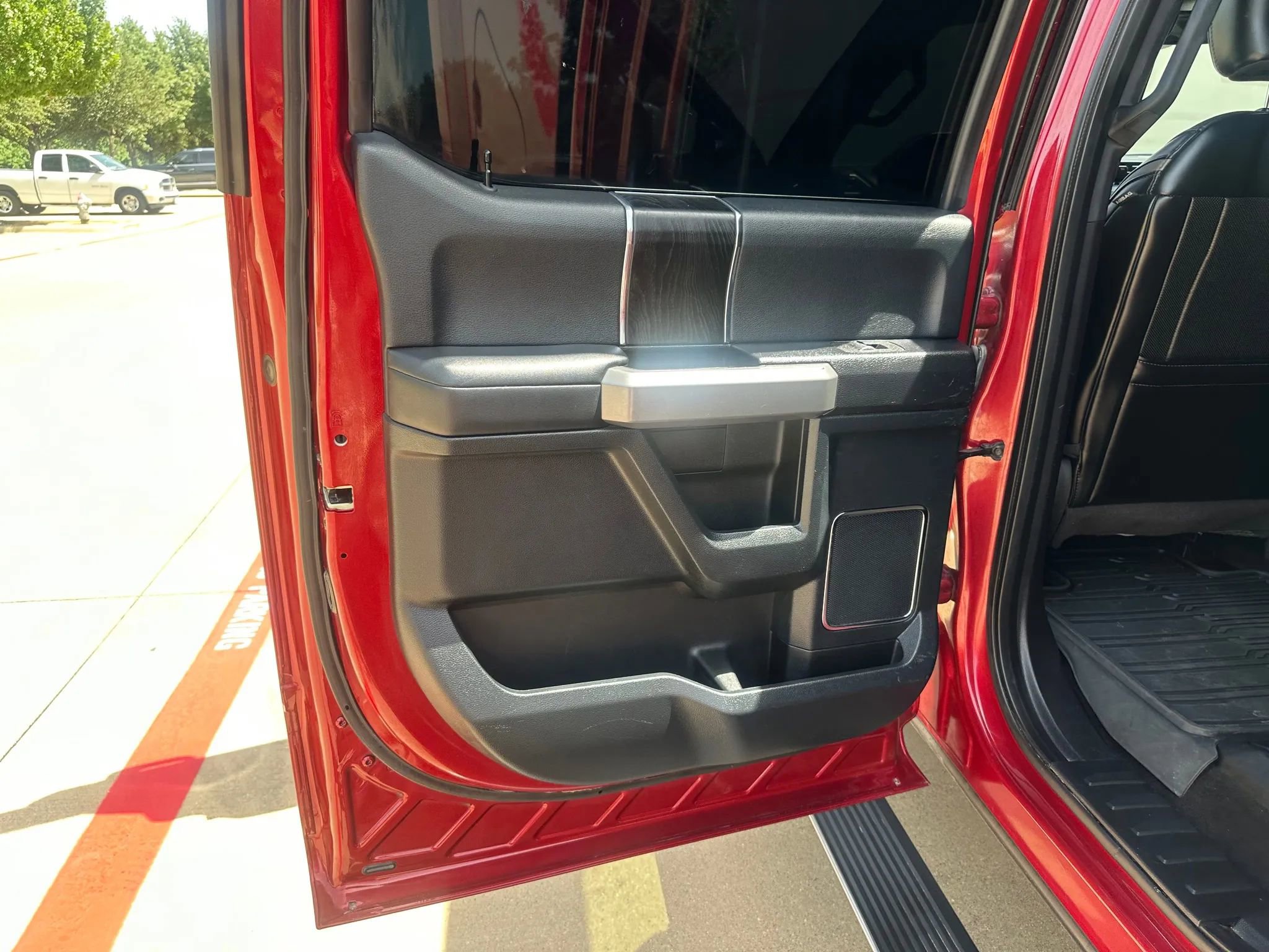 Used 2018 Ford F250 Platinum w/ Platinum Ultimate Package image 22