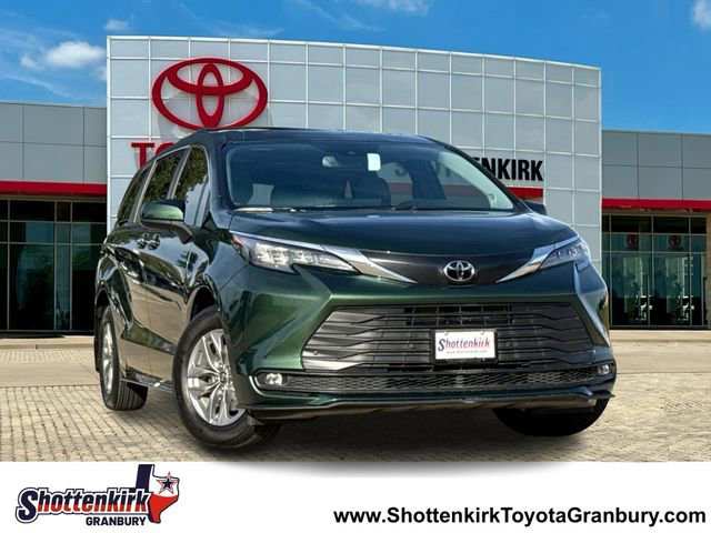 New 2026 Toyota Sienna XLE FWD video 1