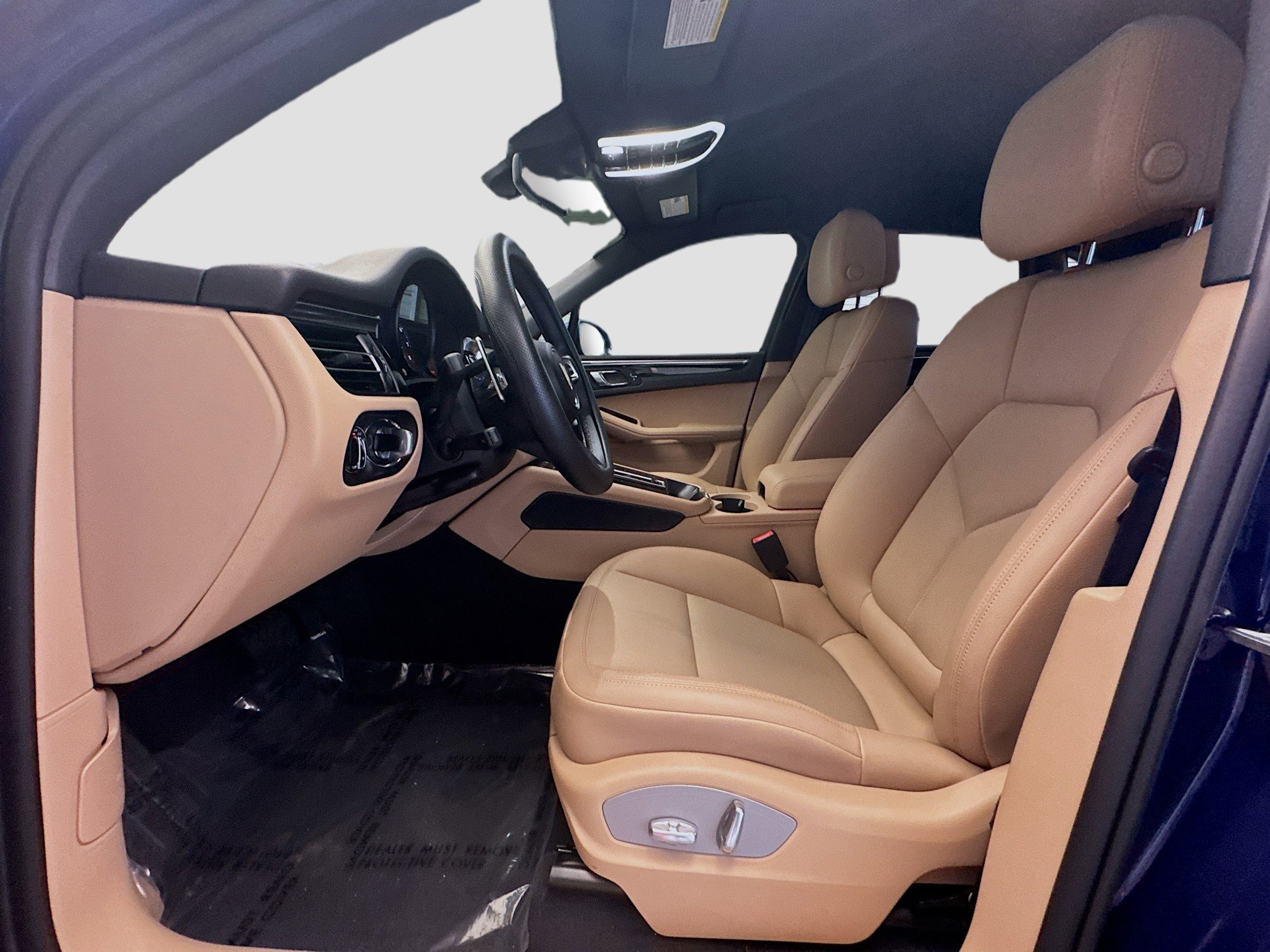 Used 2024 Porsche Macan AWD/4WD image 13
