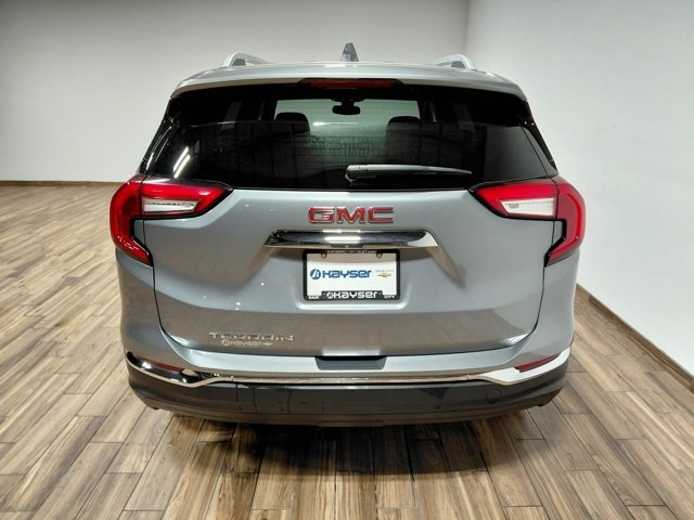 Certified 2024 GMC Terrain SLT image 20