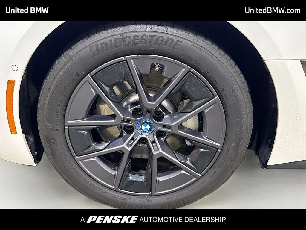 Used 2023 BMW i4 eDrive35 w/ Premium Package RWD image 2