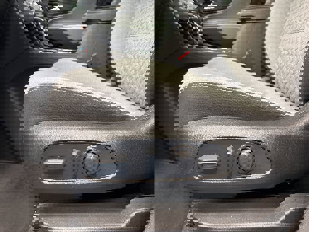 Certified 2022 Chevrolet Equinox LS w/ LS Convenience Package image 25