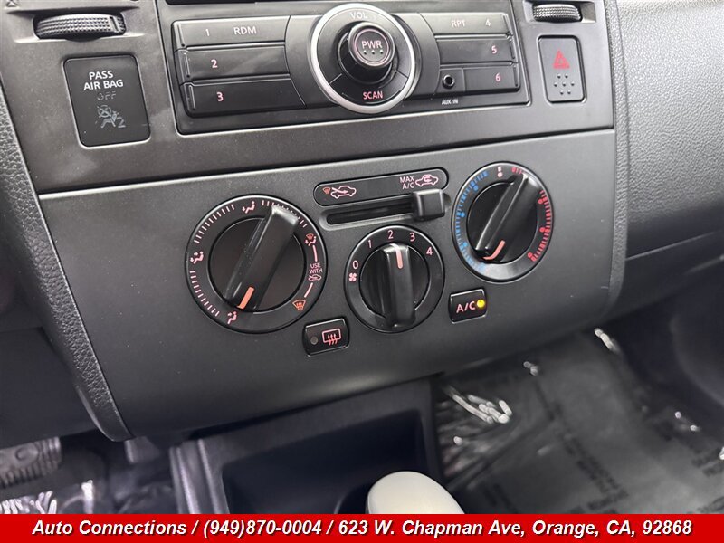 Used 2012 Nissan Versa 1.8 S FWD image 15