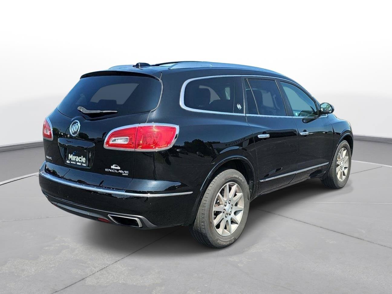 Used 2016 Buick Enclave Leather AWD/4WD image 6