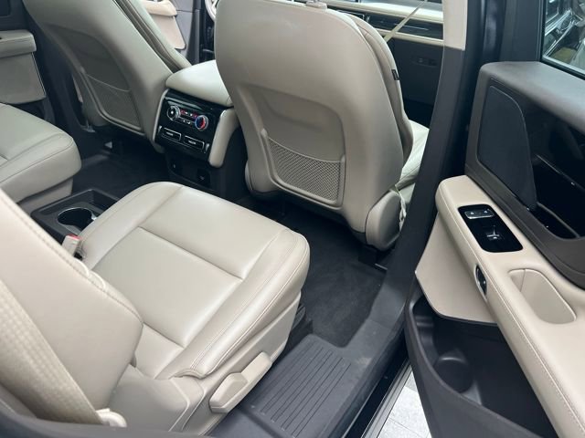 Used 2023 Lincoln Aviator AWD w/ Premium Package image 20