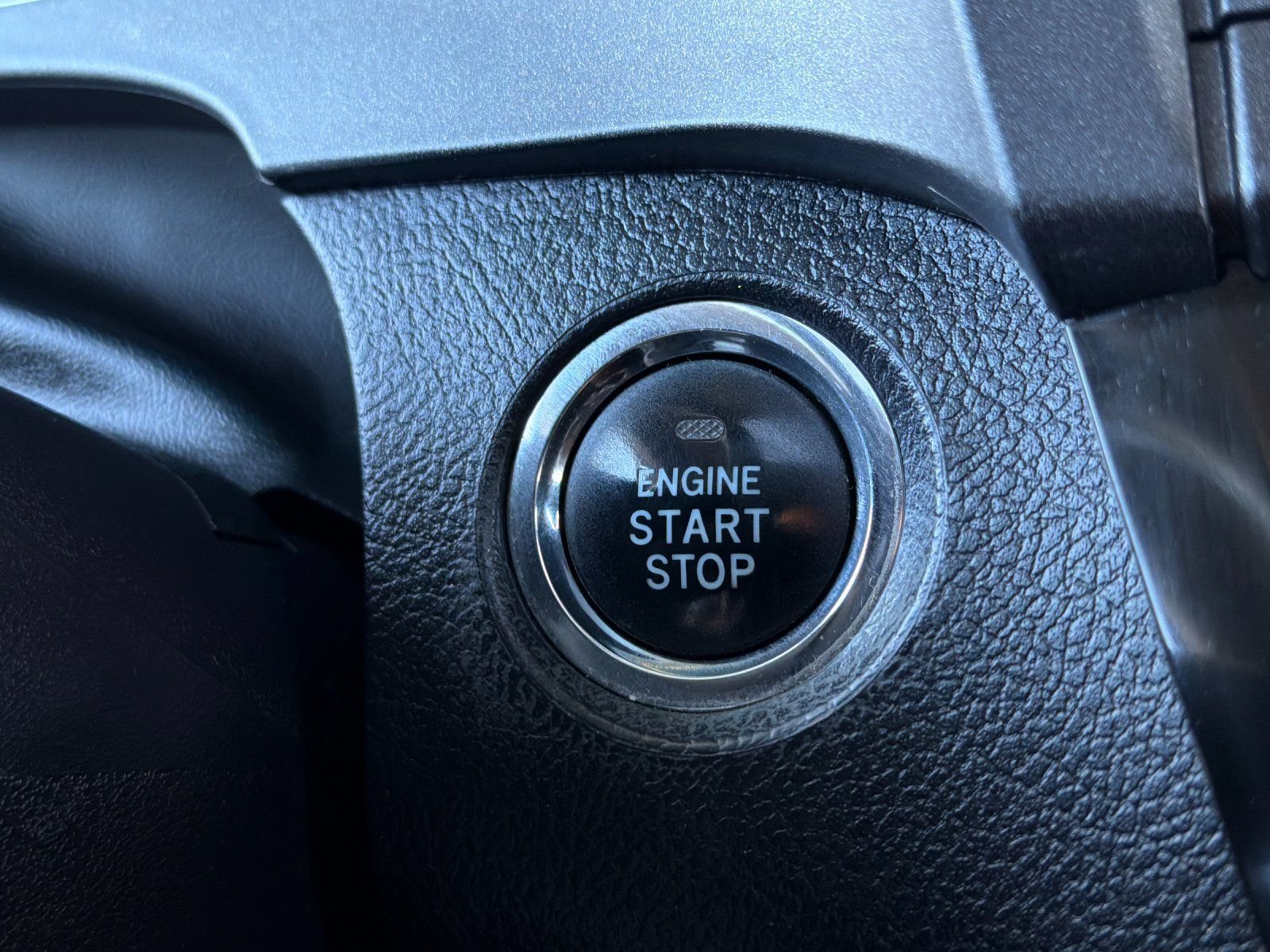 Used 2015 Toyota Sienna Limited Premium FWD image 23