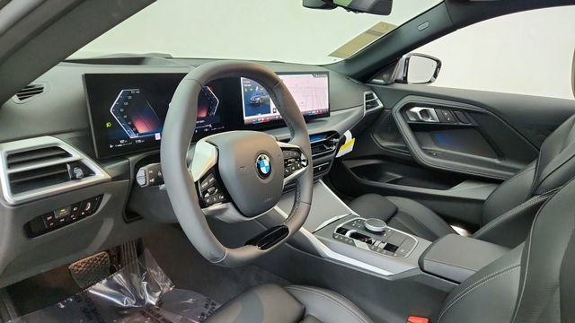 Used 2025 BMW 230i xDrive Coupe image 18