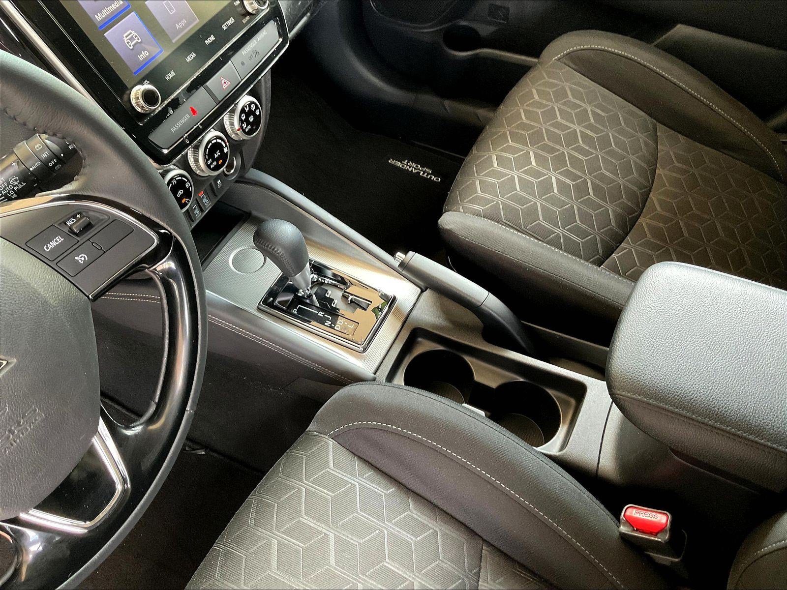 Used 2021 Mitsubishi Outlander Sport SE FWD image 17