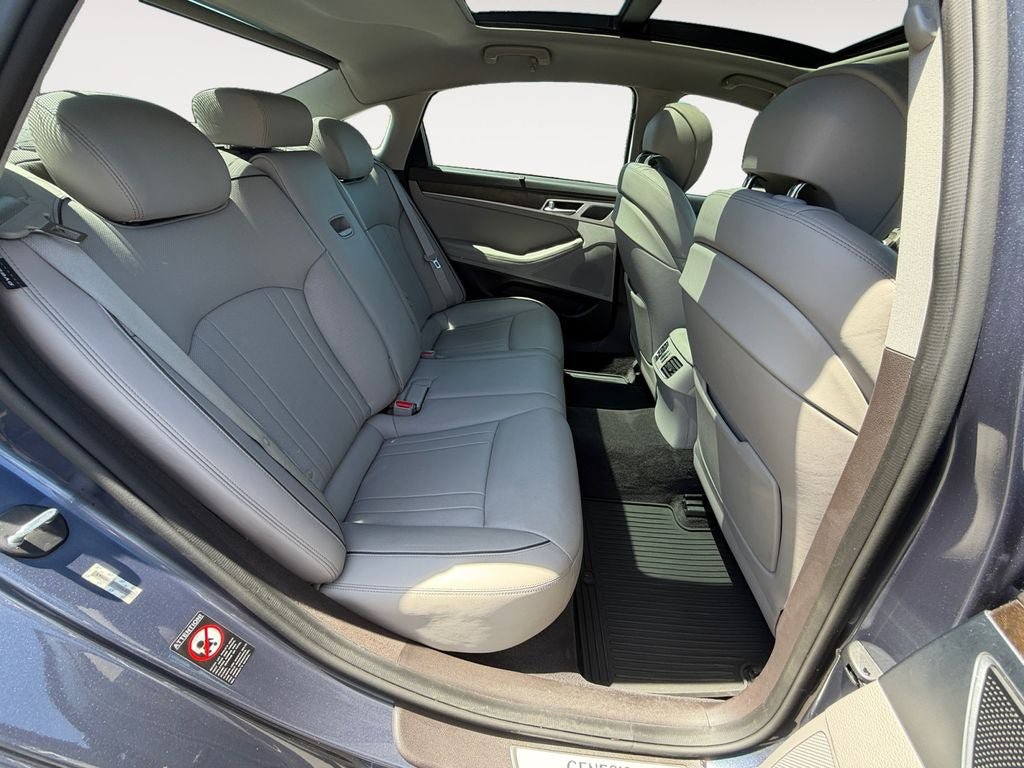 Used 2015 Hyundai Genesis 3.8 w/ Option Group 04 AWD/4WD image 24