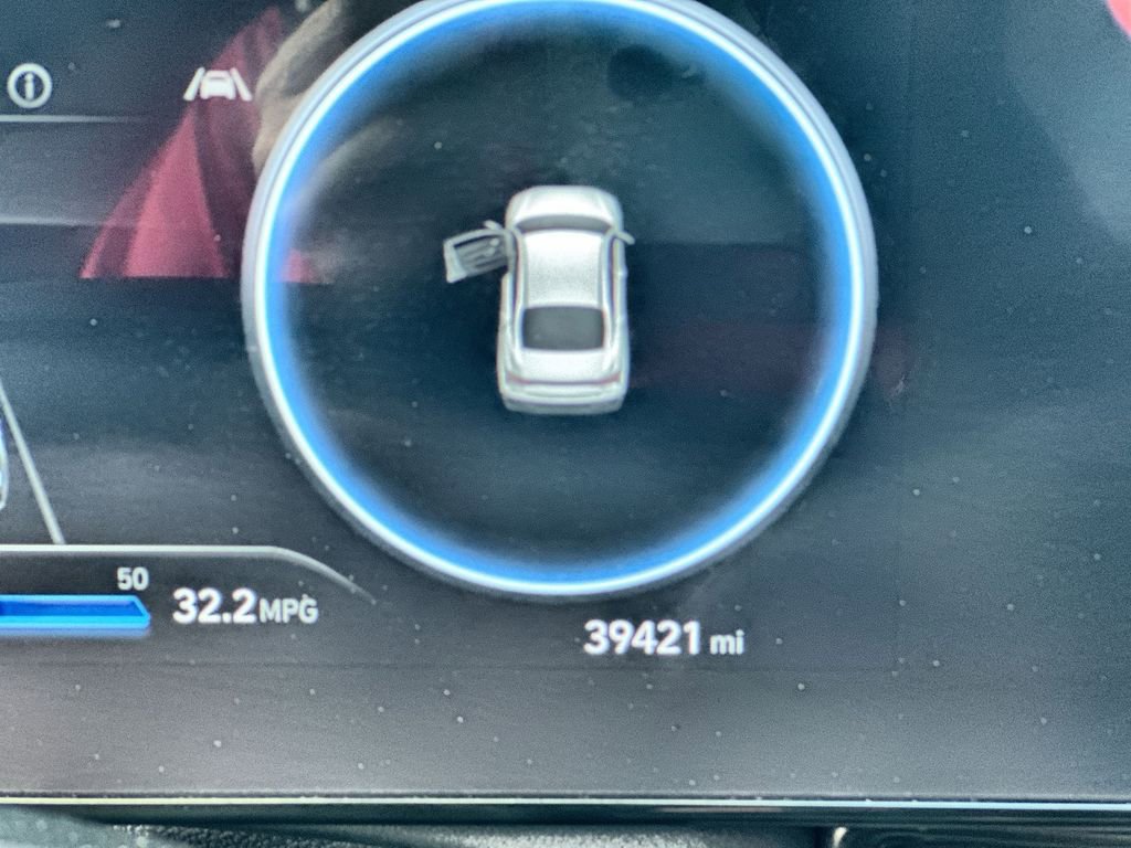 Used 2025 Hyundai Elantra N Line image 12