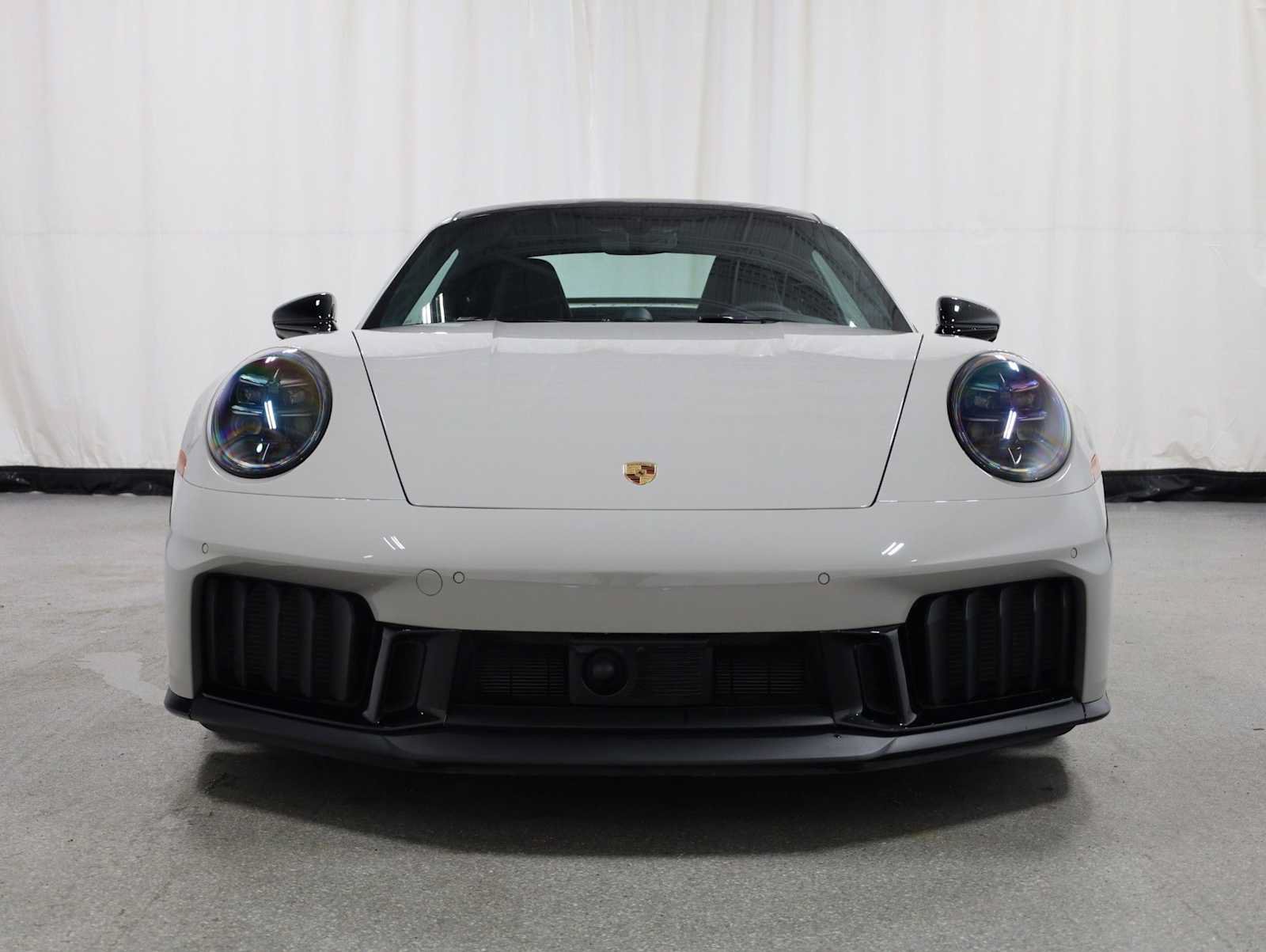 Used 2026 Porsche 911 Carrera GTS RWD image 14