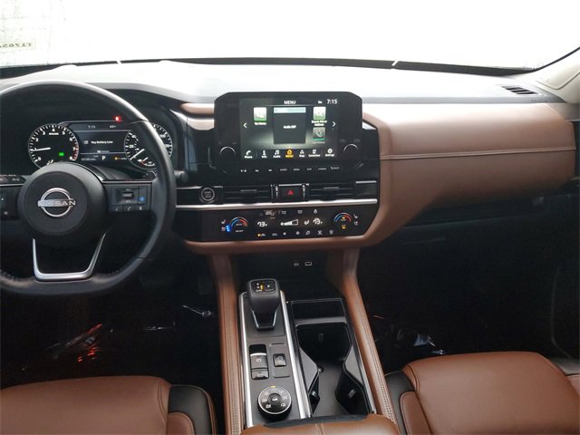 Used 2022 Nissan Pathfinder Platinum image 14