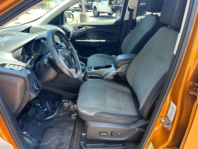 Used 2016 Ford Escape SE FWD image 12