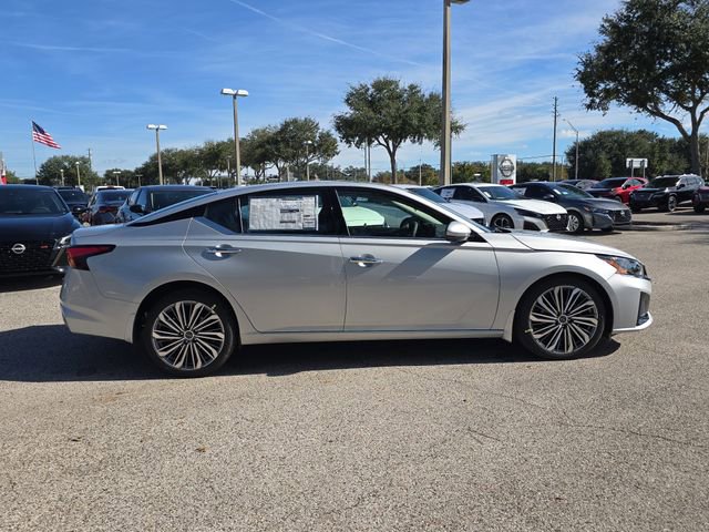 New 2025 Nissan Altima 2.5 SL image 9