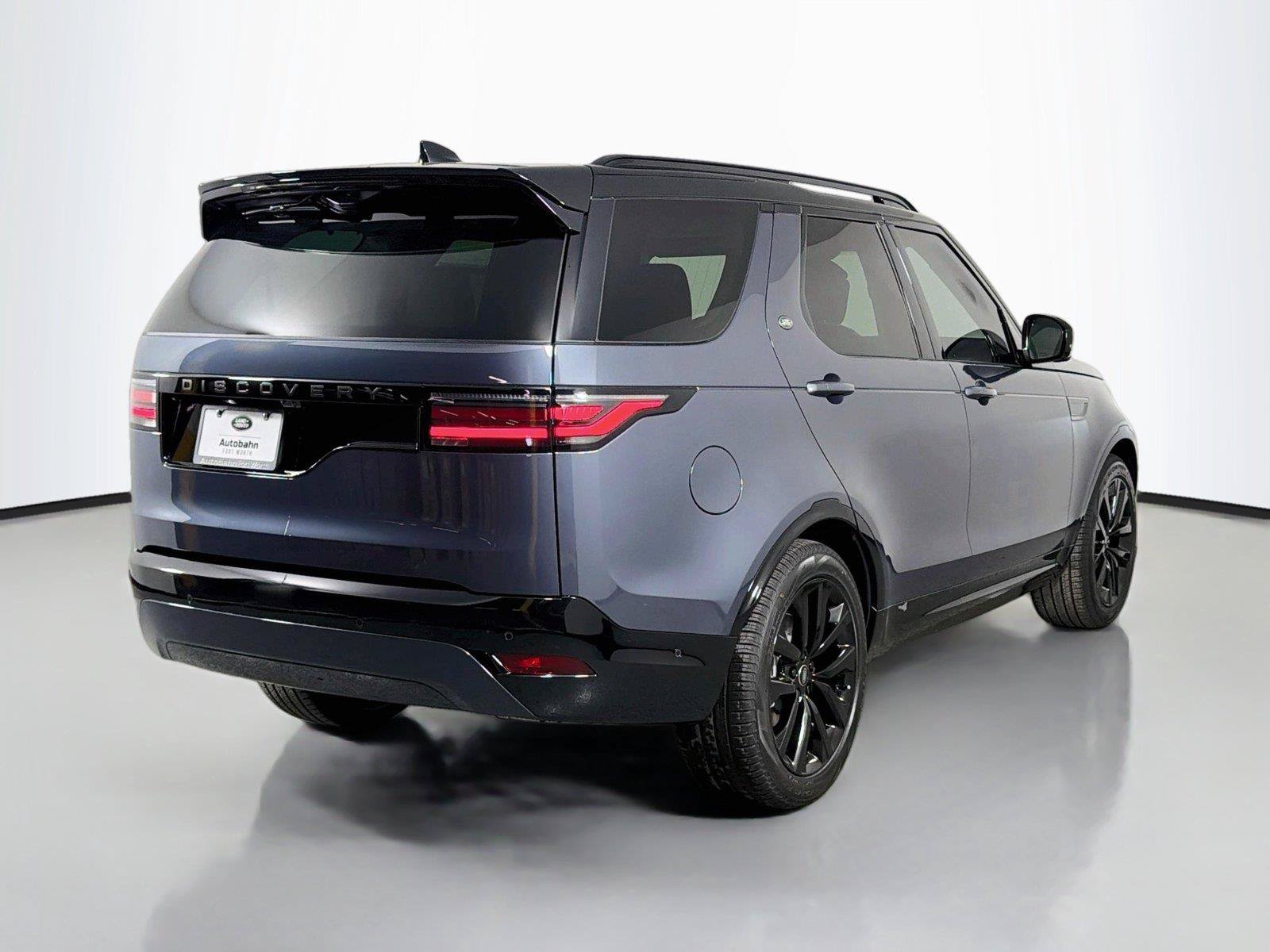 New 2026 Land Rover Discovery Dynamic SE AWD/4WD image 5