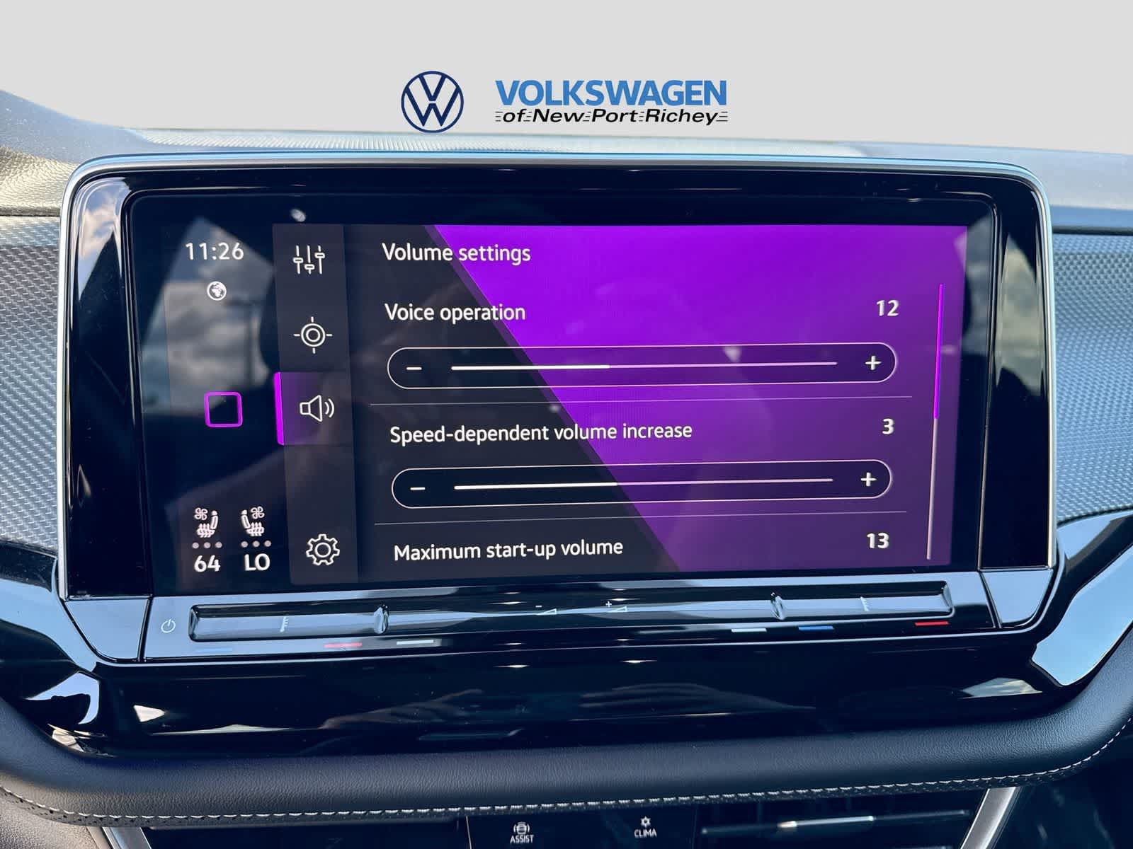 Certified 2024 Volkswagen Atlas Cross Sport SEL Premium R-Line AWD/4WD image 26