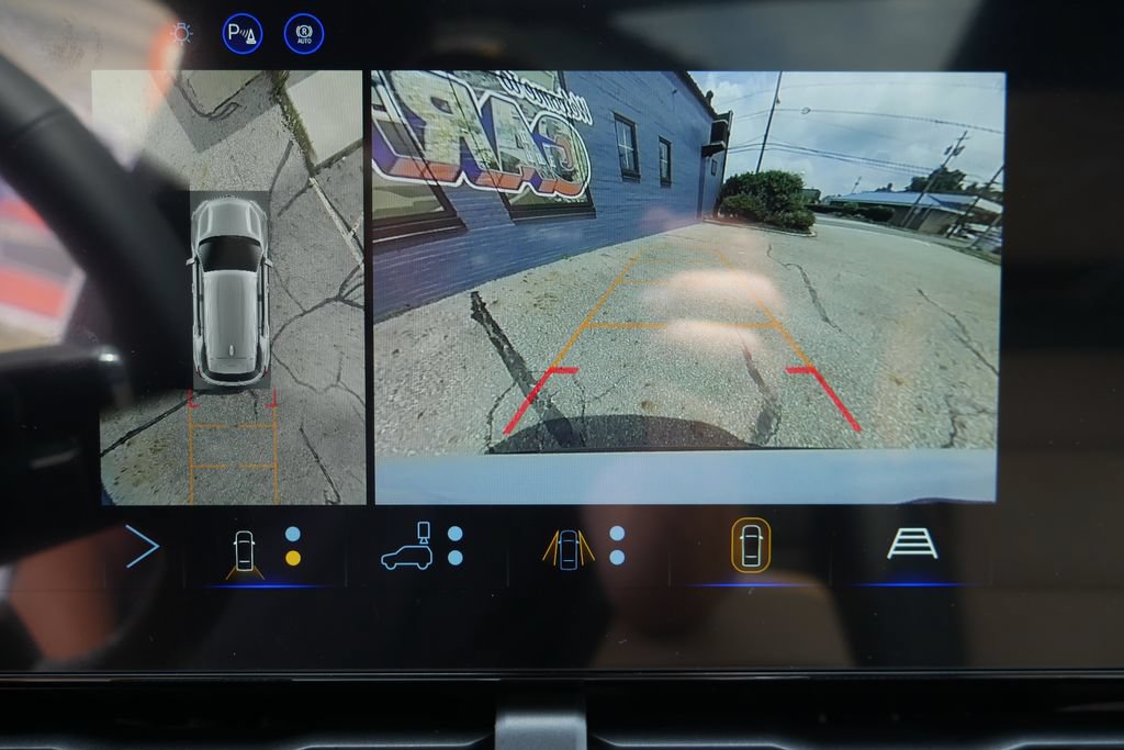 New 2027 Chevrolet Equinox ACTIV w/ Safety and Technology Package AWD/4WD image 36