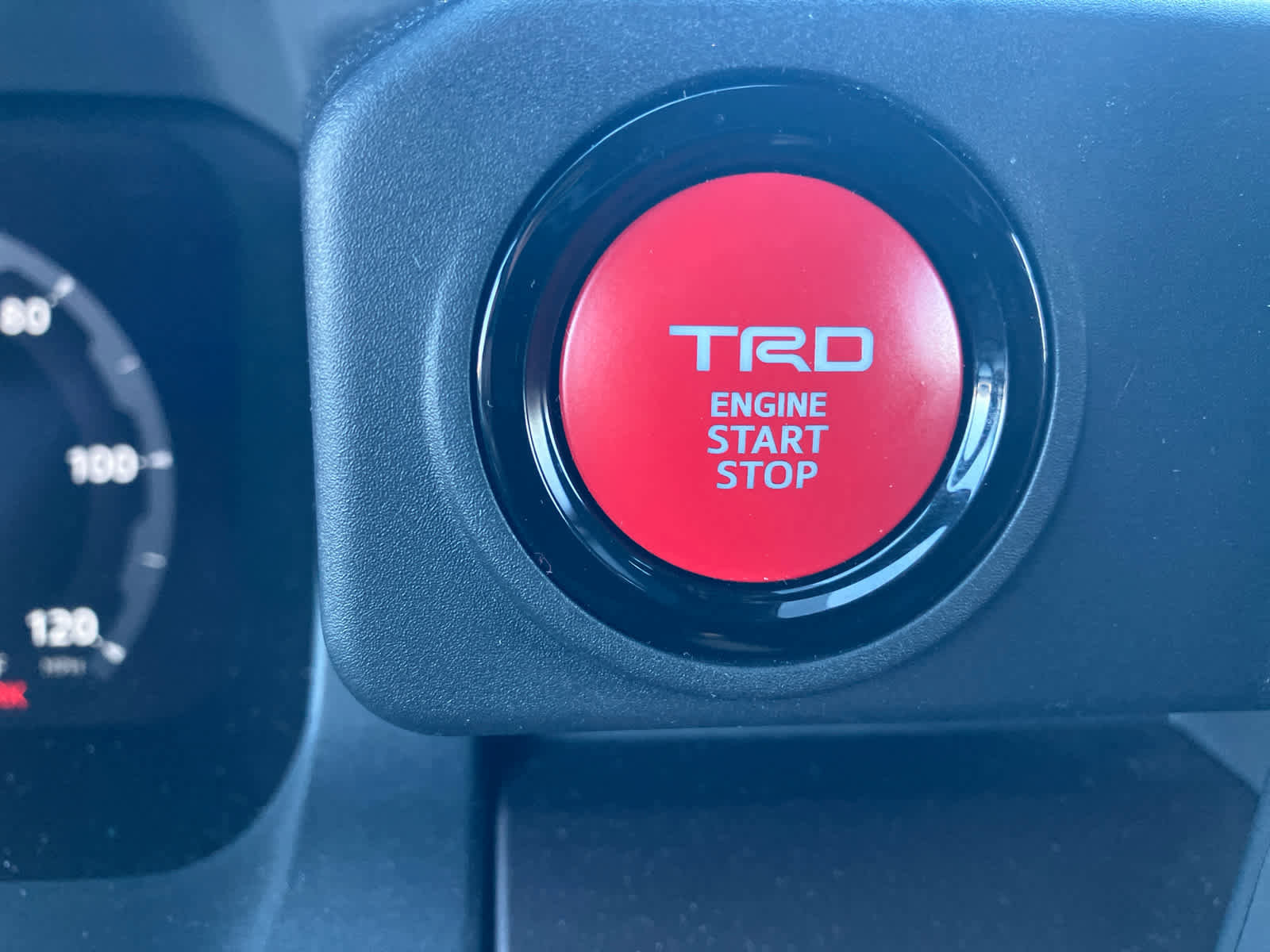 Used 2024 Toyota Tacoma TRD Off-Road image 23