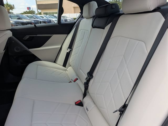 New 2026 BMW i5 M60 w/ Executive Package AWD/4WD image 14
