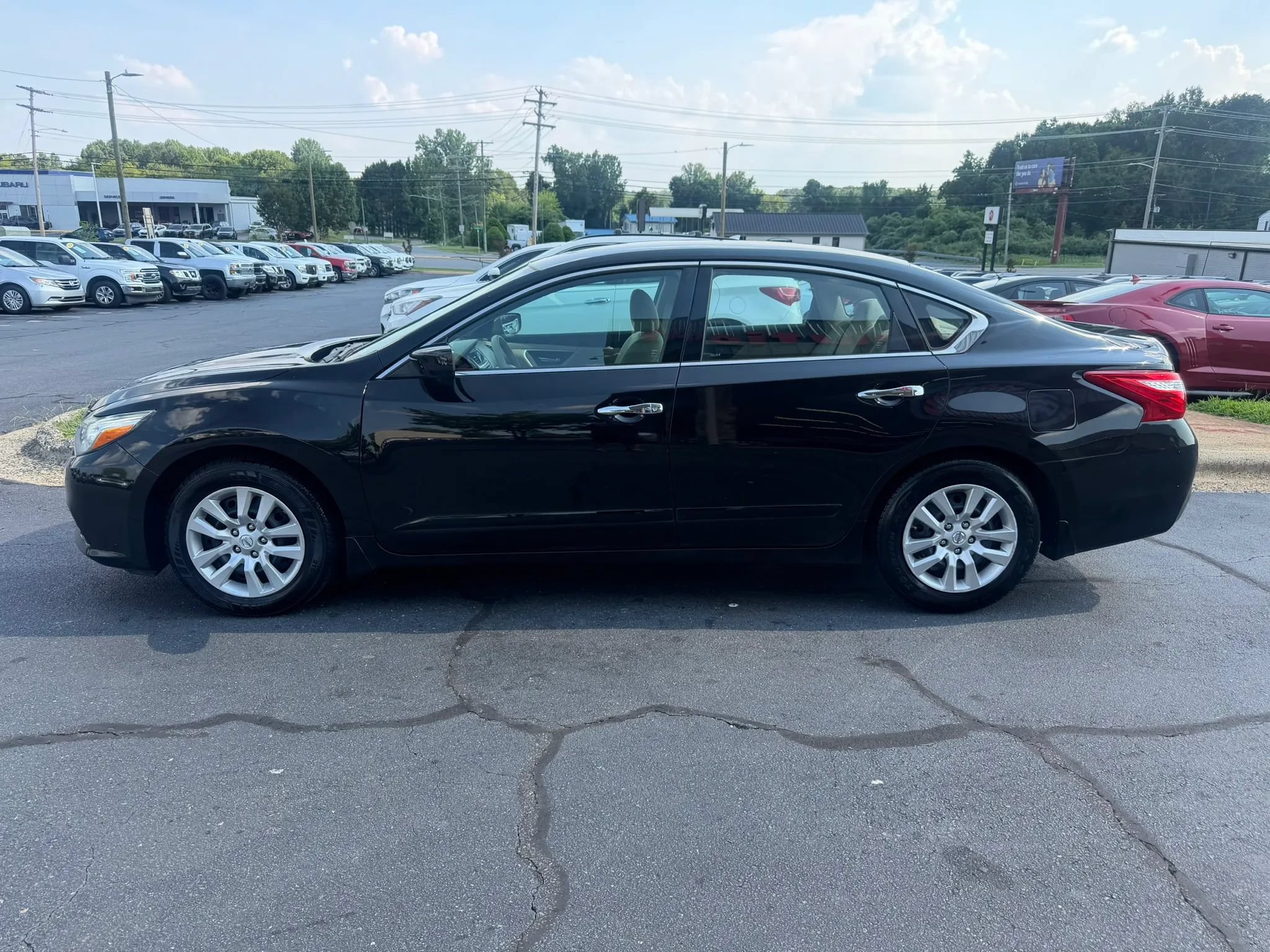 Used 2017 Nissan Altima 2.5 S w/ Power Driver Seat Package FWD image 4
