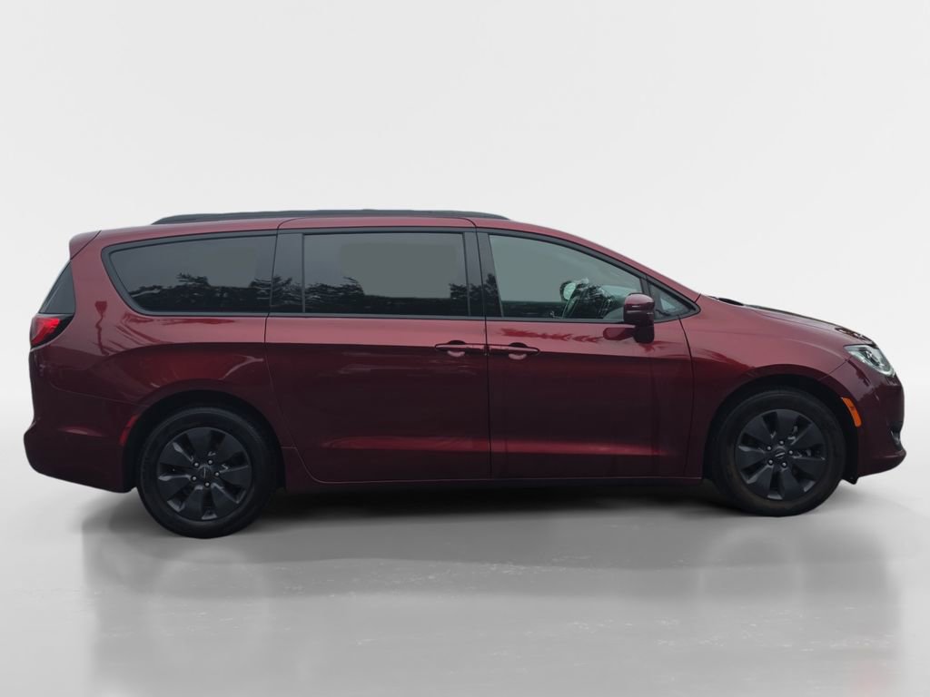 Used 2020 Chrysler Pacifica Limited w/ Advanced Safetytec Group FWD image 3