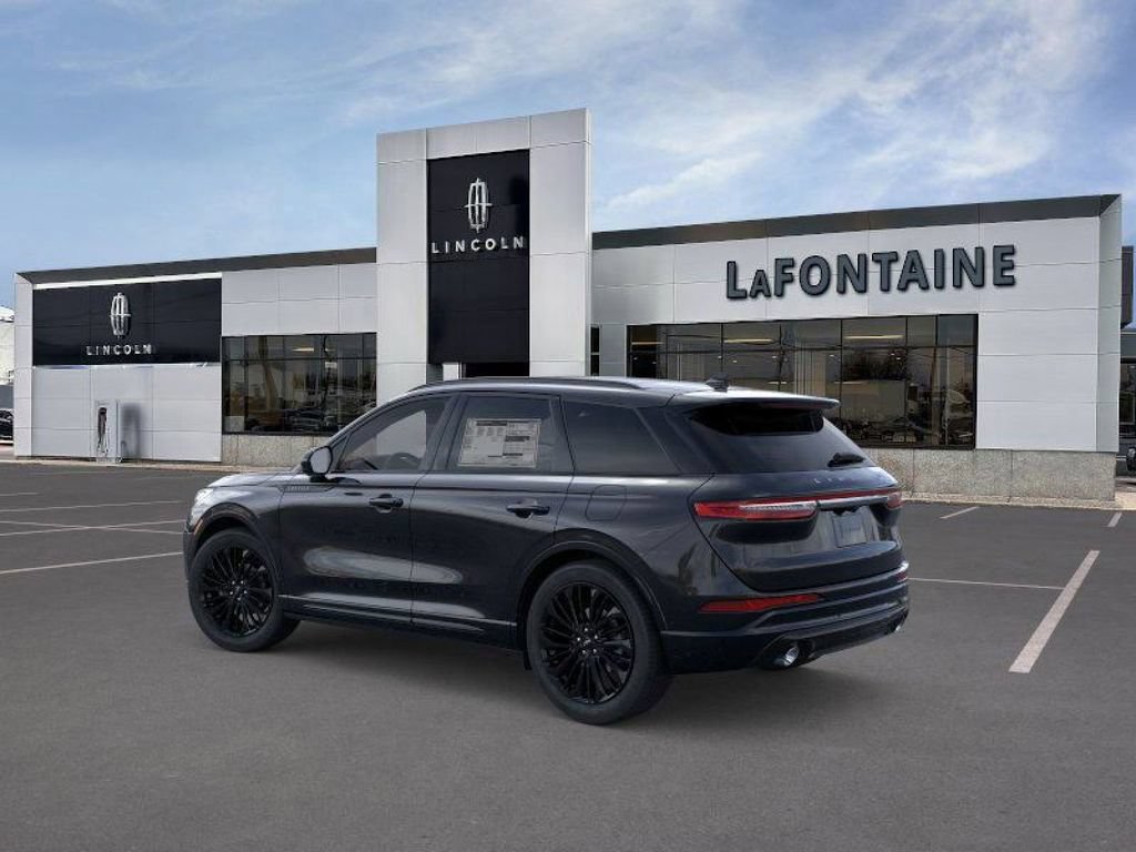 New 2025 Lincoln Corsair Reserve w/ Equipment Group 202A AWD/4WD image 4