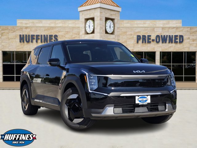 Certified 2026 Kia EV9 Light