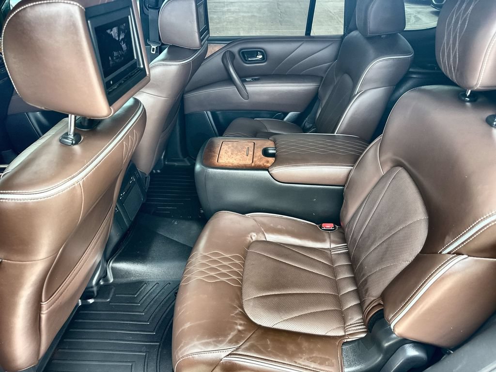 Used 2017 INFINITI QX80 Limited w/ All Season Package AWD/4WD image 16