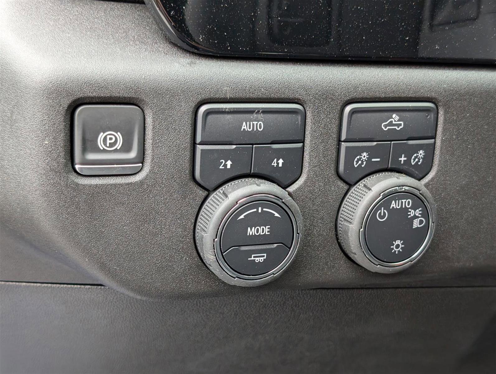 New 2025 Chevrolet Silverado 1500 LT image 17