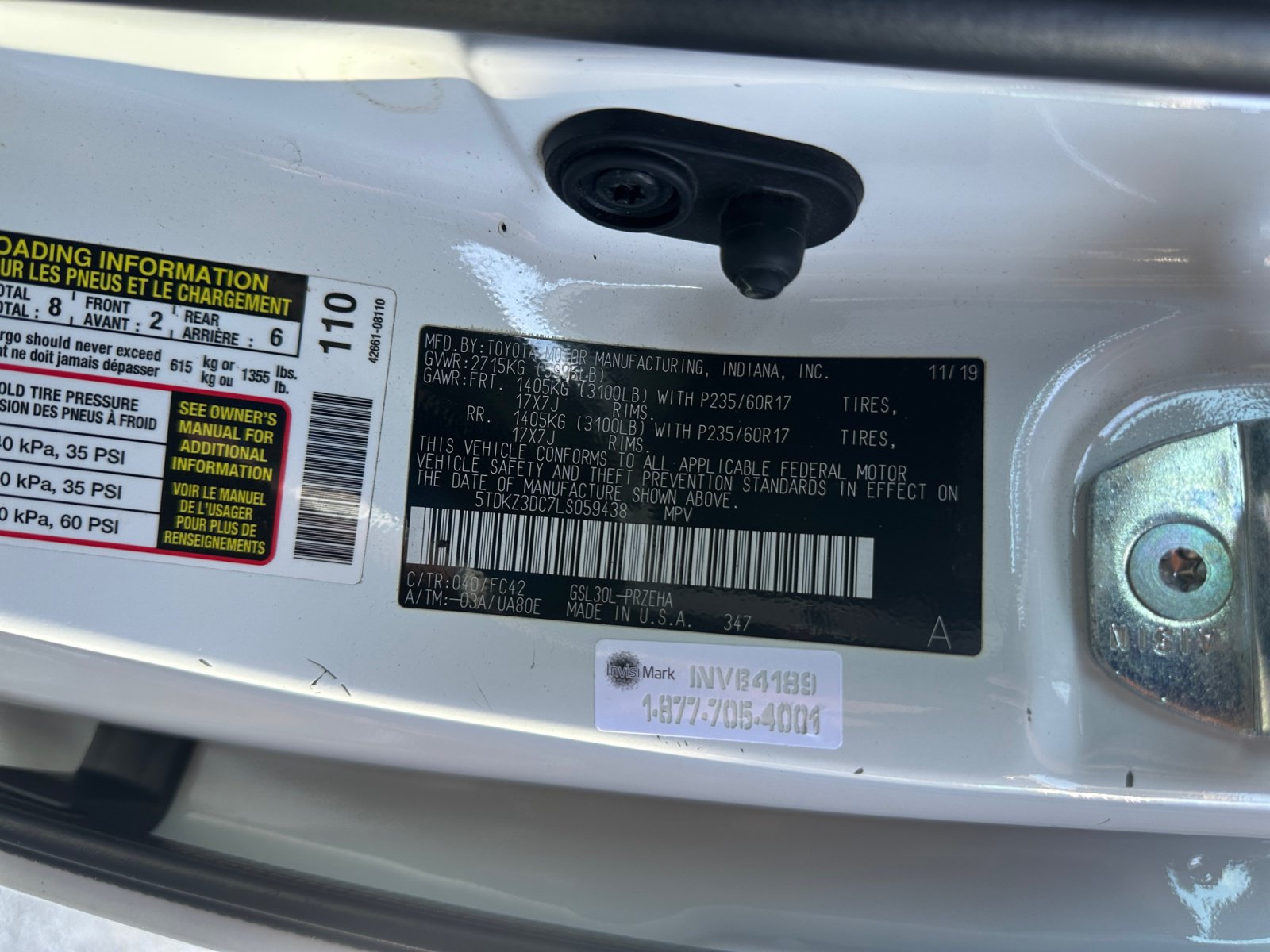 Used 2020 Toyota Sienna LE w/ Carpet Mat Package FWD image 28