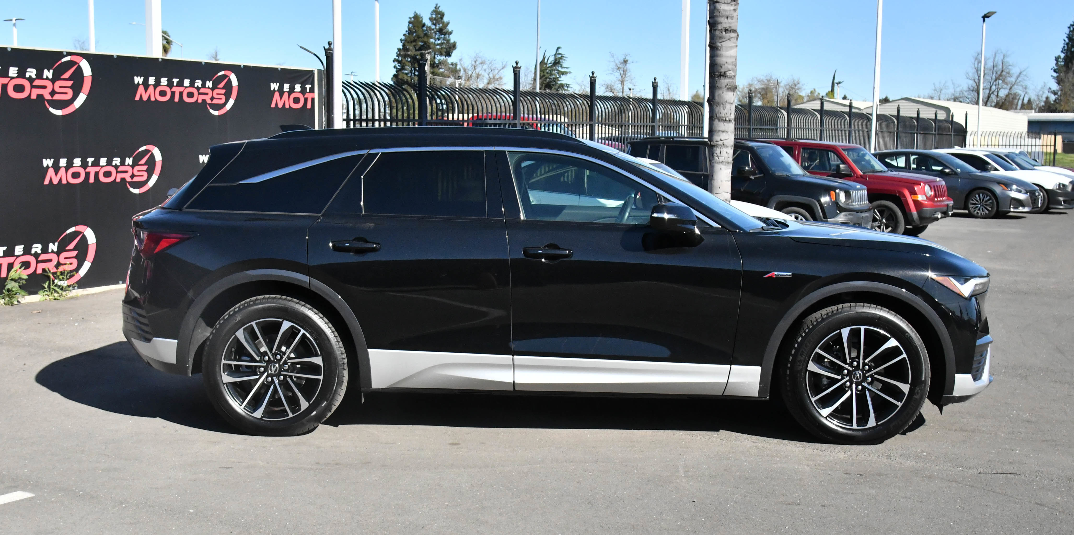 Used 2024 Acura ZDX A-Spec image 9