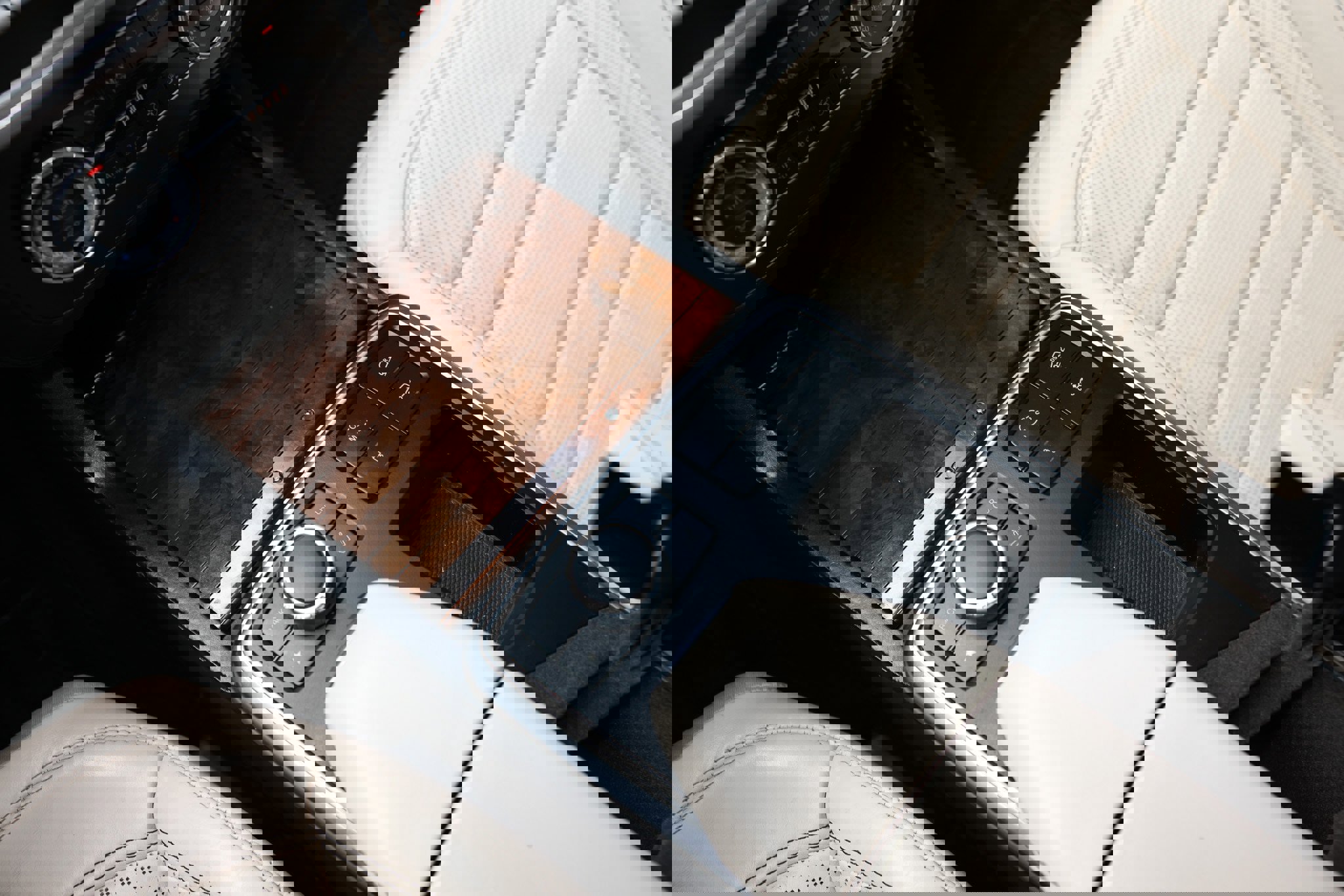 Used 2015 Mercedes-Benz GL 63 AMG 4MATIC image 57