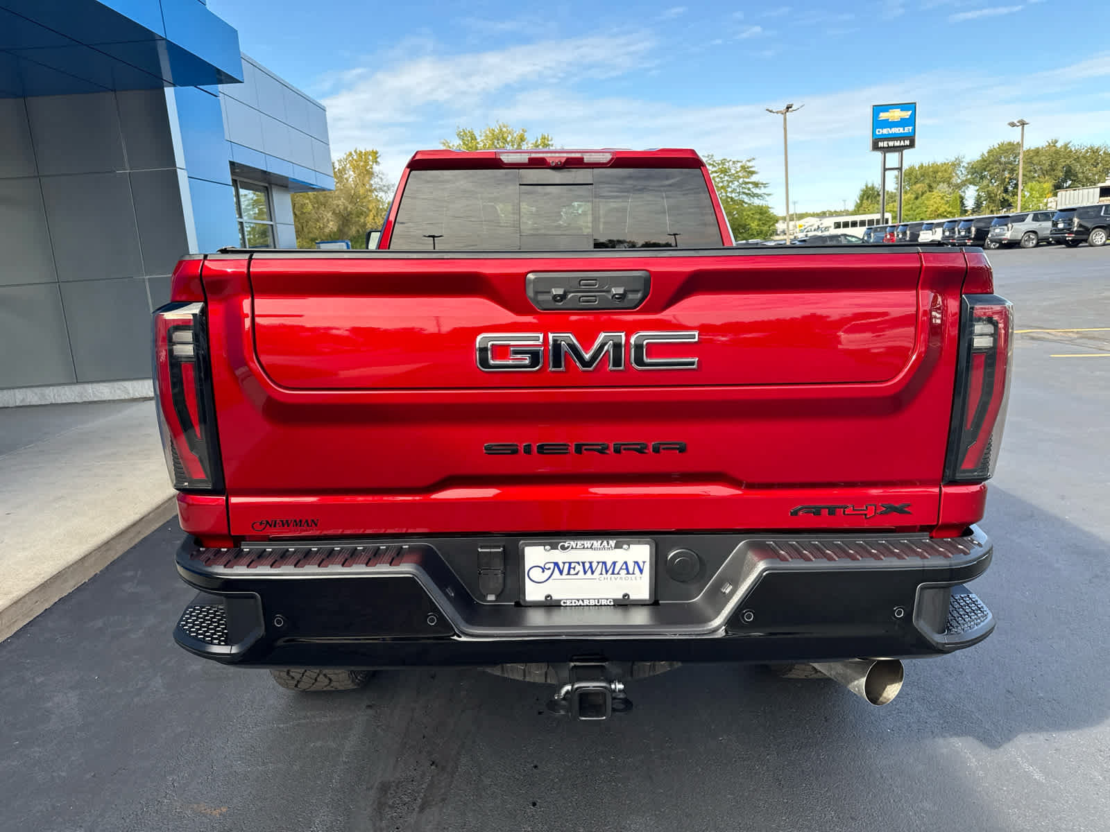 Used 2026 GMC Sierra 2500 AT4X w/ LPO, Black Badging Package AWD/4WD image 12