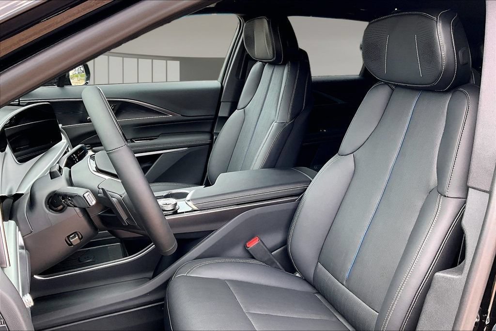 New 2026 Cadillac Lyriq Premium Sport w/ LPO, Floor Liner Package AWD/4WD image 9