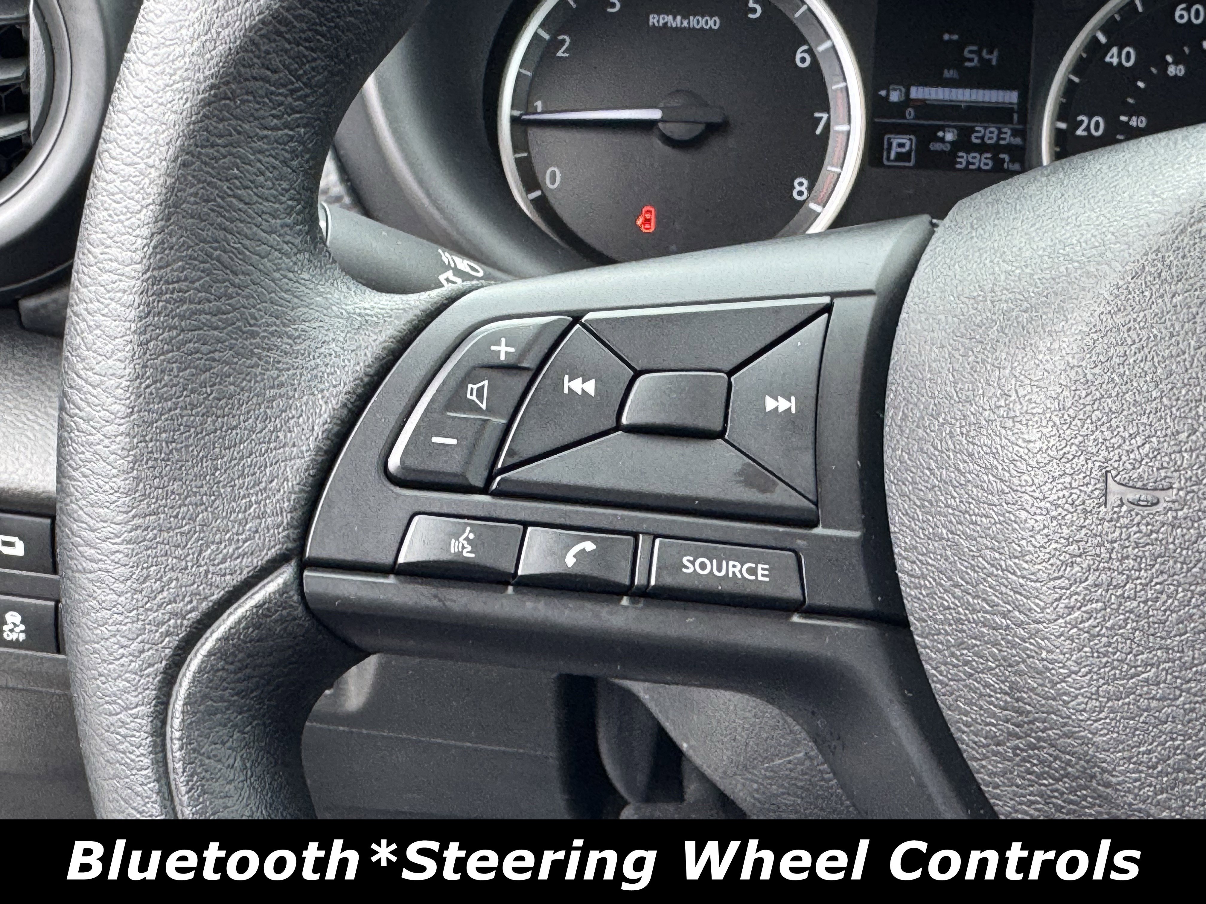 Certified 2025 Nissan Kicks Play S image 7