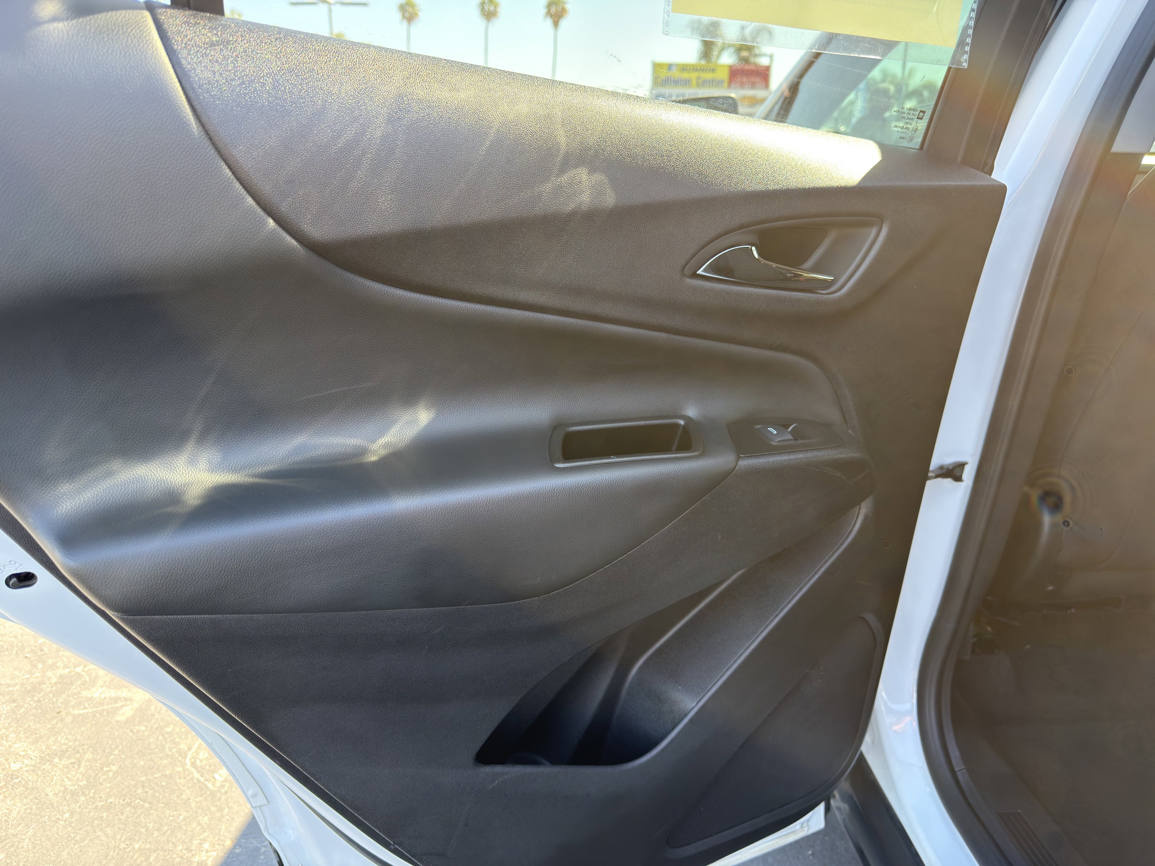 Used 2024 Chevrolet Equinox LT image 20