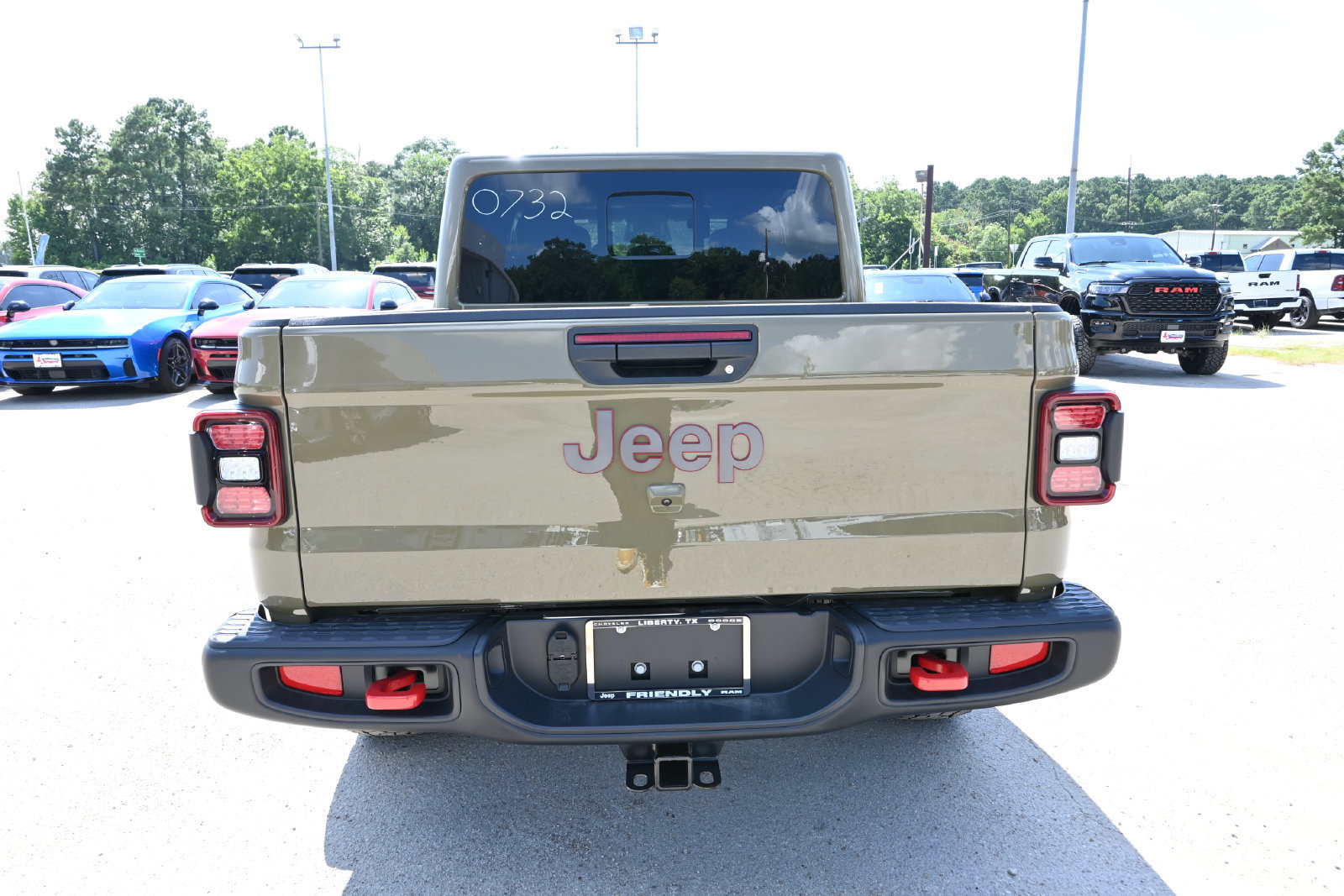 New 2026 Jeep Gladiator Rubicon w/ Steel Power Dome Hood Package AWD/4WD image 29
