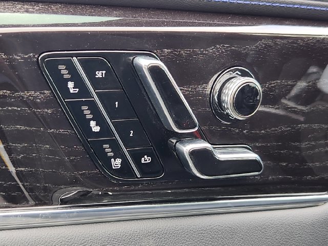 New 2026 Cadillac Escalade IQL Luxury AWD/4WD image 12