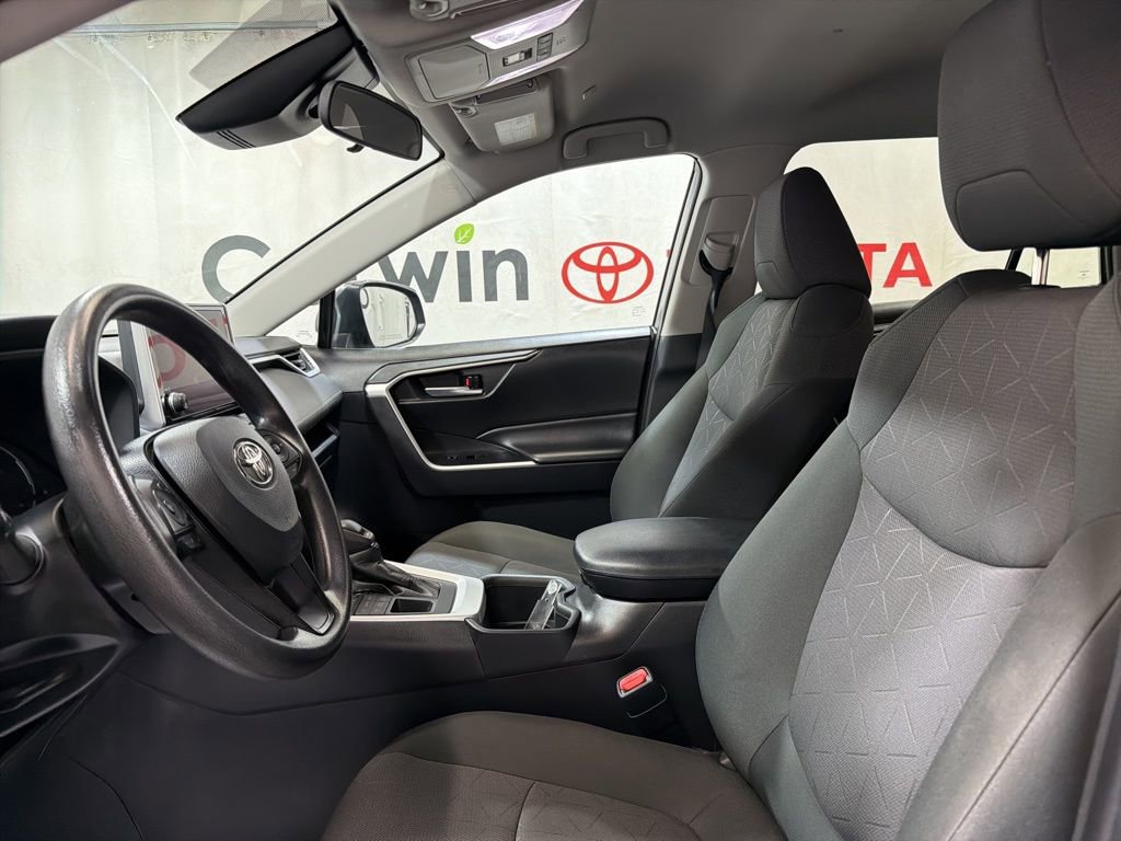 Used 2023 Toyota RAV4 XLE image 23